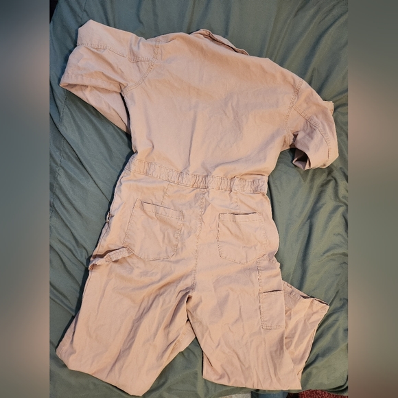 Light Pink Universal Thread Coverall - Picture 4 of 4